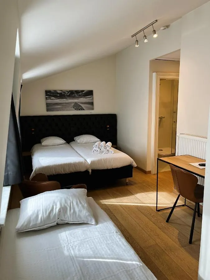 Hotel Le Parisien Ostend 3*,